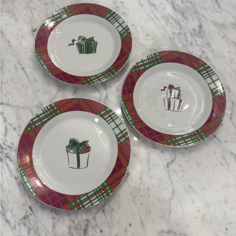 NEW Set of 3 PAI Festive Plaid Holiday Christmas Present China Plates